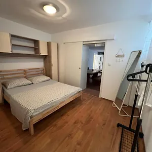 apartmani-maksan.hotelinzadar.com/